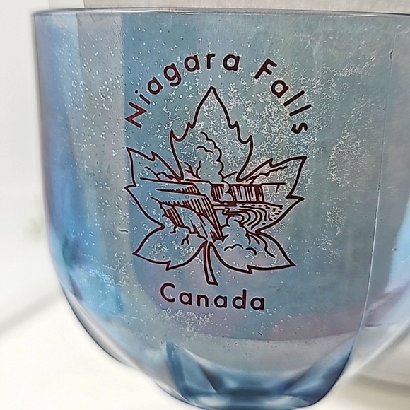 Vintage Light Blue Glass Niagara Falls Canada Souvenir Mug - Picture 6 of 7